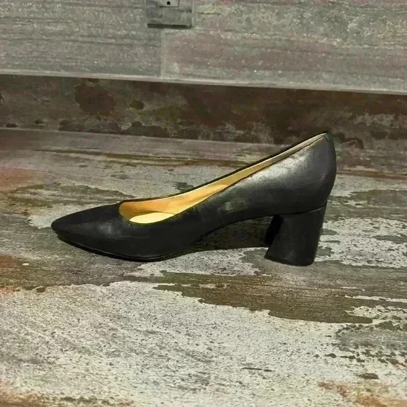 Marc Fisher London Black Thick Heel Women’s 9 Like New - Picture 3 of 3